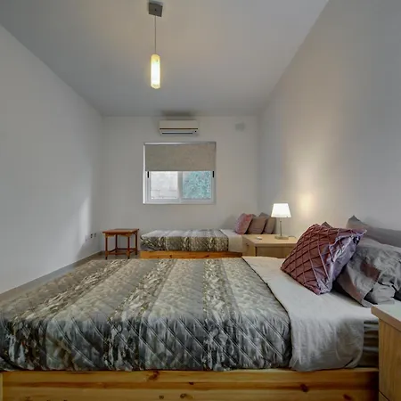 Lejlighed Modern 2br With Balcony & Wifi In St Julians By 360 Estates