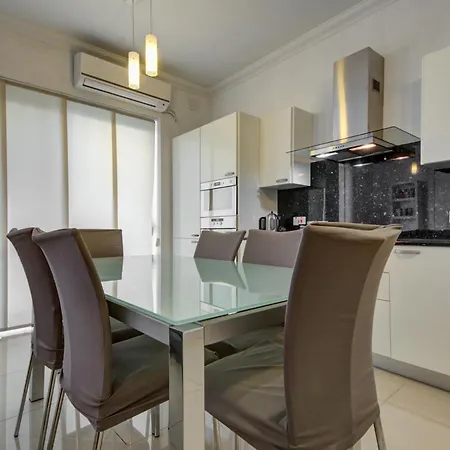 Modern 2br With Balcony & Wifi In St Julians By 360 Estates Lejlighed *