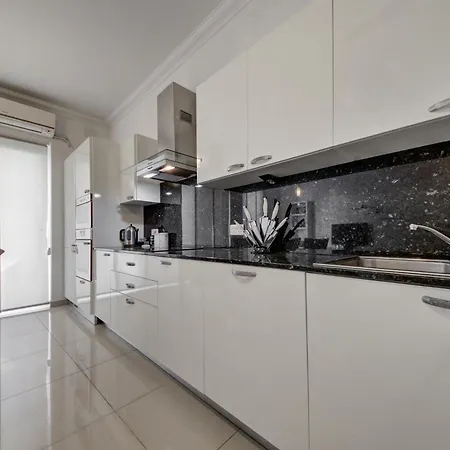 Modern 2br With Balcony & Wifi In St Julians By 360 Estates