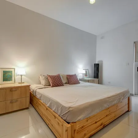 Modern 2br With Balcony & Wifi In St Julians By 360 Estates Lejlighed *