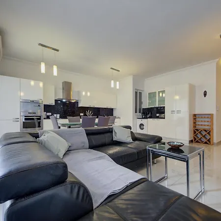 Modern 2br With Balcony & Wifi In St Julians By 360 Estates * Saint Julian's