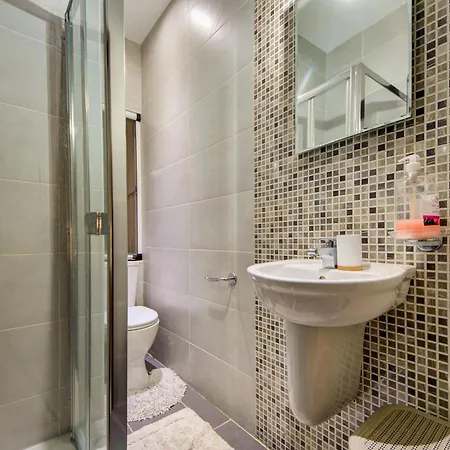 Modern 2br With Balcony & Wifi In St Julians By 360 Estates Lejlighed