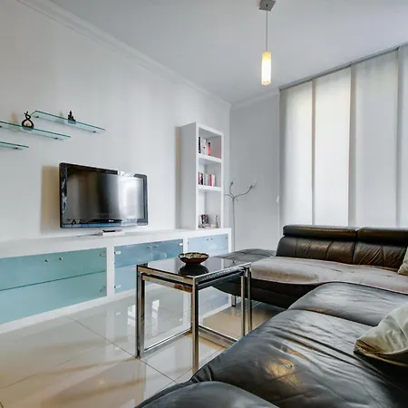 Modern 2br With Balcony & Wifi In St Julians By 360 Estates