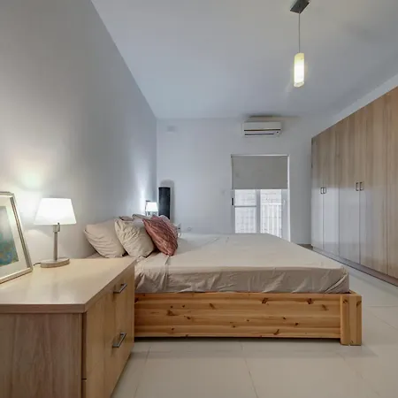 Modern 2br With Balcony & Wifi In St Julians By 360 Estates דירה